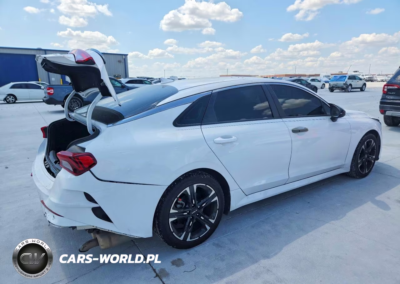 2023 Kia K5 Gt Line VIN:5XXG64J22PG207762 - 3