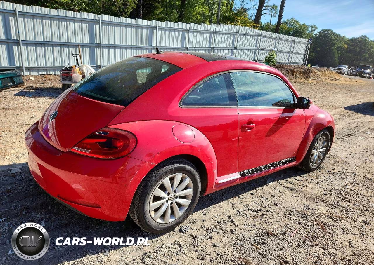 2014 Volkswagen Beetle VIN:3VWJX7AT5EM610446 - 3