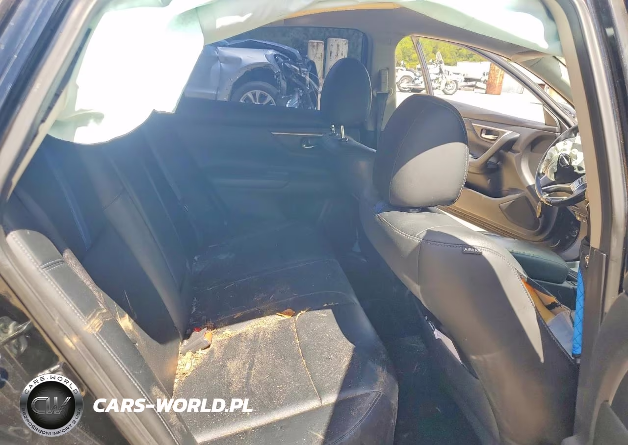 2018 Nissan Altima 2.5 Sr VIN:1N4AL3AP8JC475426 - 10