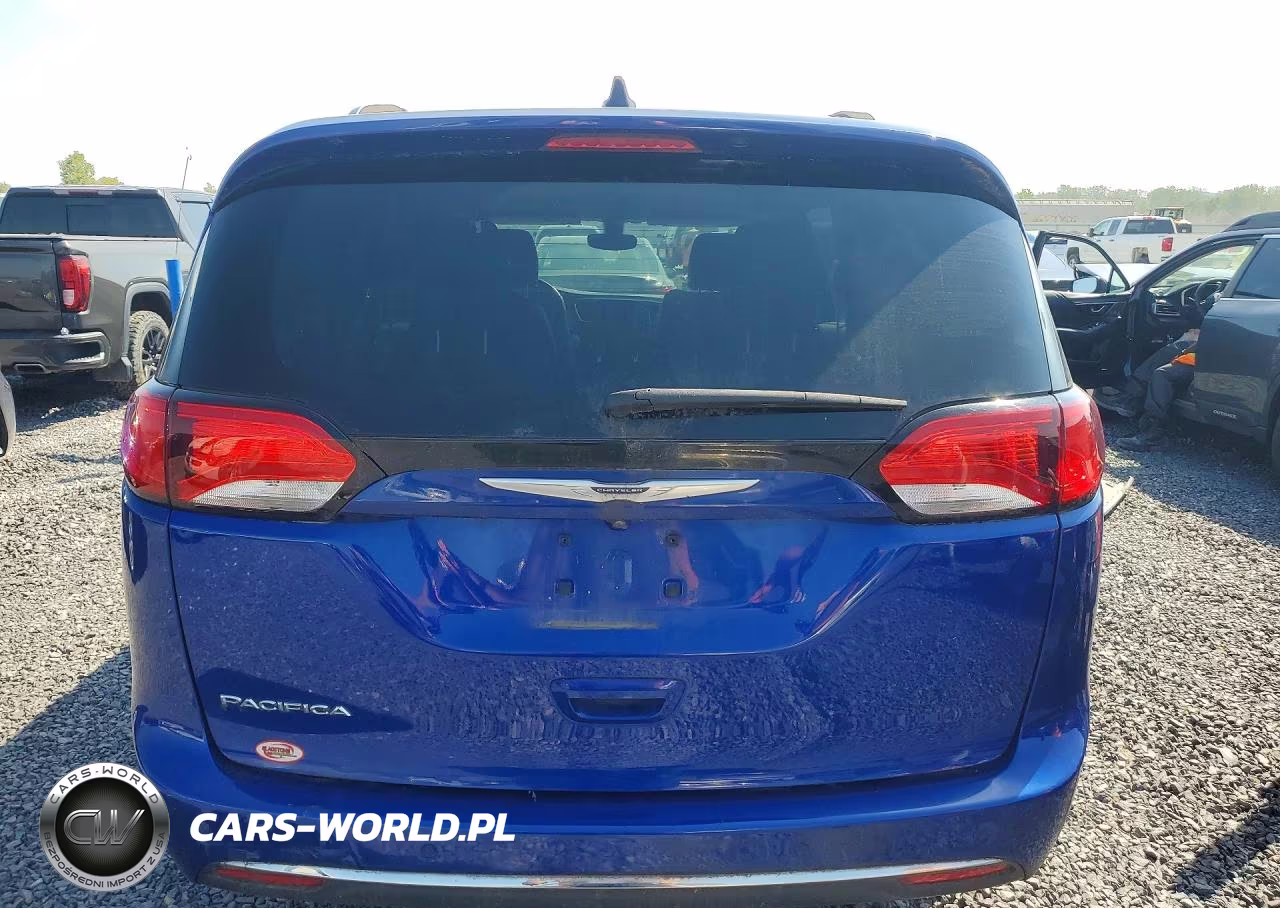 2020 Chrysler Pacifica Touring L VIN:2C4RC1BG7LR149899 - 6