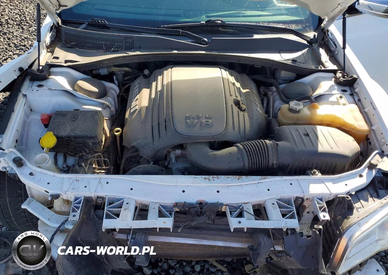 2014 Chrysler 300C VIN:2C3CCAKT3EH170152 - 11