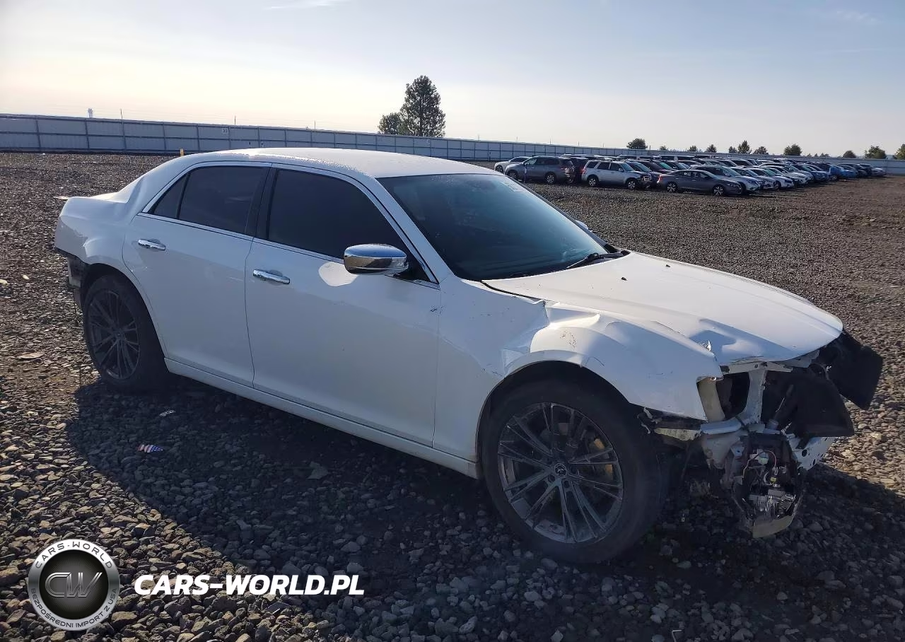 2014 Chrysler 300C VIN:2C3CCAKT3EH170152 - 4