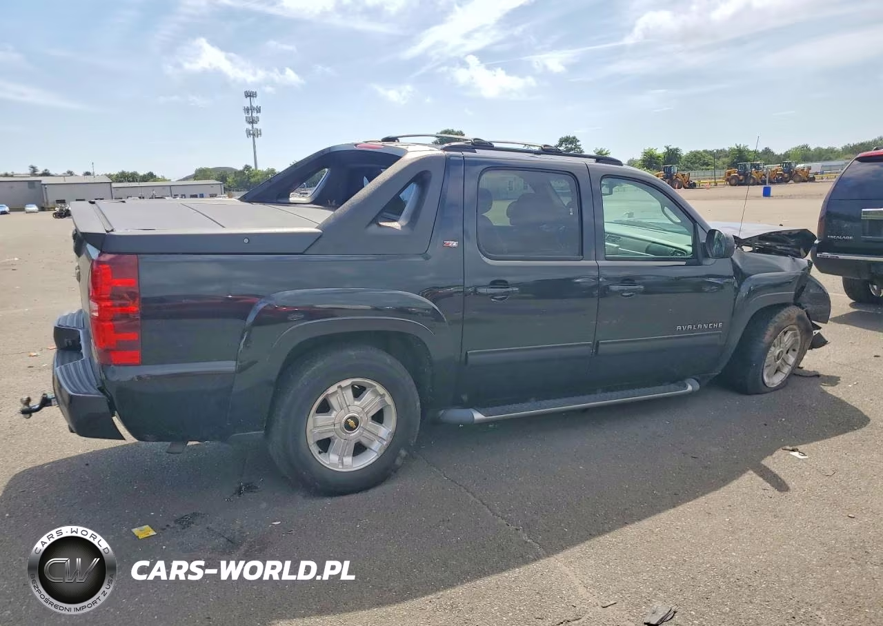 2011 Chevrolet Avalanche Lt VIN:3GNTKFE34BG168629 - 3