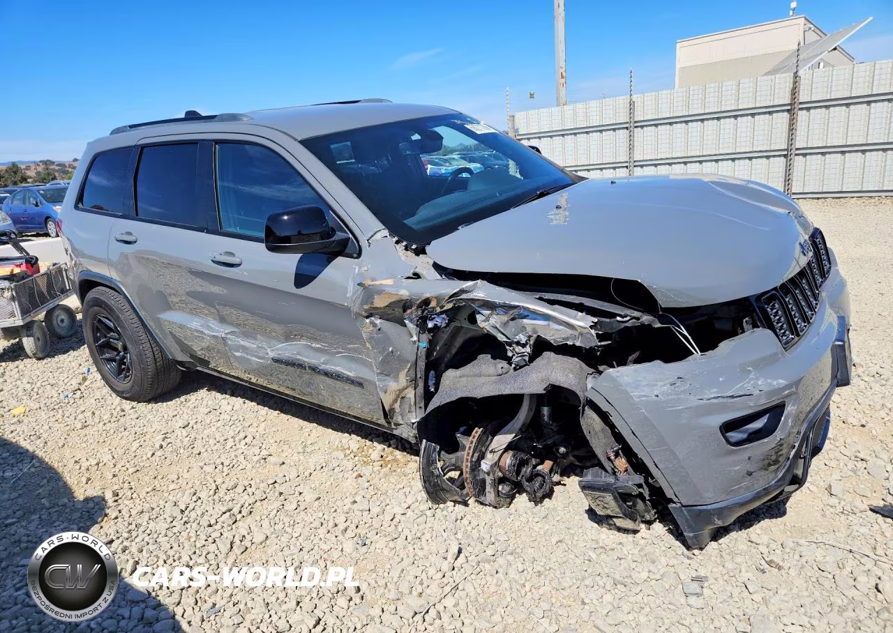 2019 Jeep Grand Cherokee Laredo VIN:1C4RJFAG0KC742595 - 4