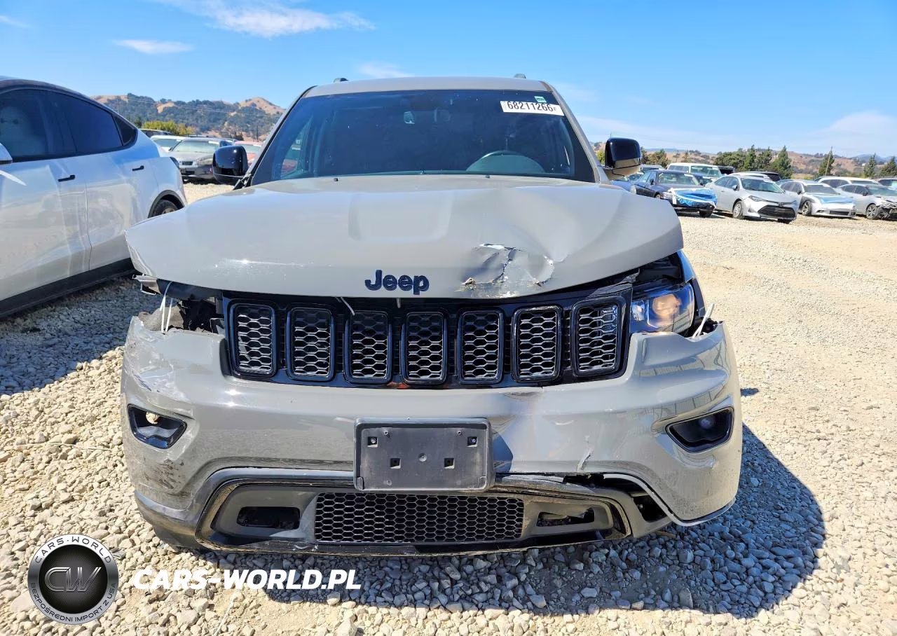 2019 Jeep Grand Cherokee Laredo VIN:1C4RJFAG0KC742595 - 5
