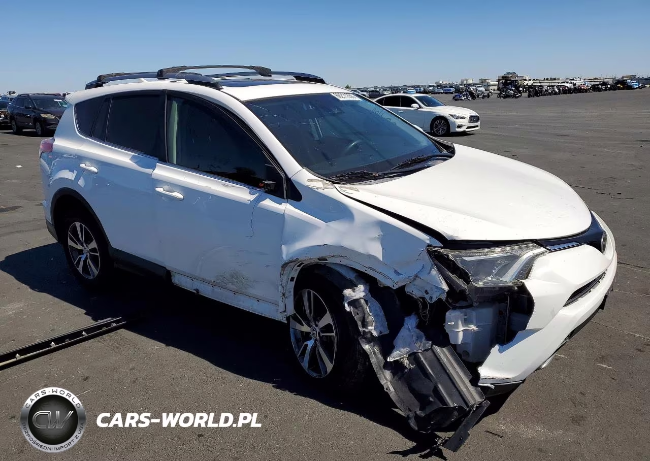 2018 Toyota Rav4 Xle VIN:2T3RFREV2JW726809 - 4