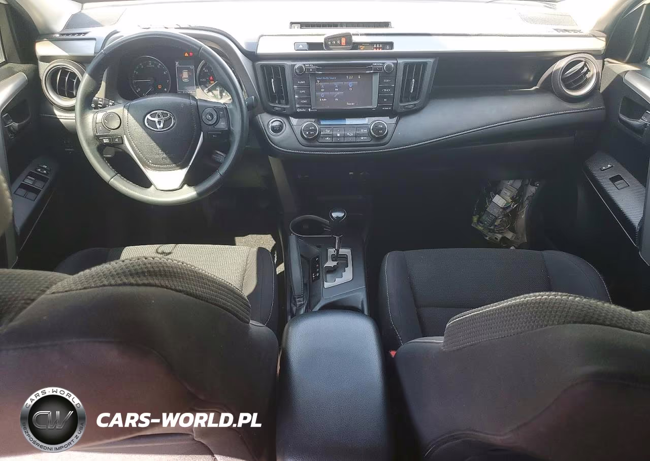 2018 Toyota Rav4 Xle VIN:2T3RFREV2JW726809 - 8