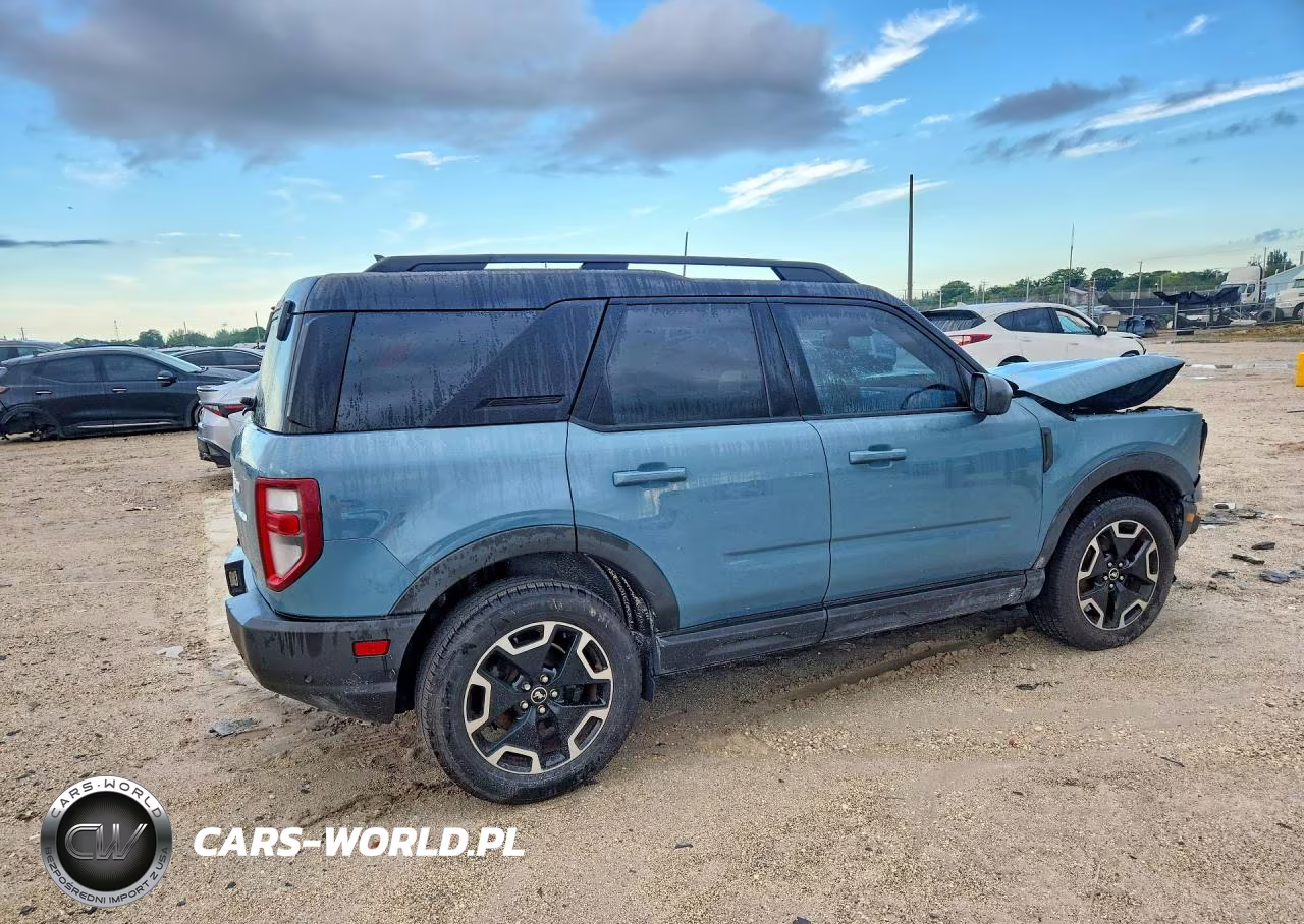 2021 Ford Bronco Sport Outer Banks VIN:3FMCR9C65MRB11426 - 3
