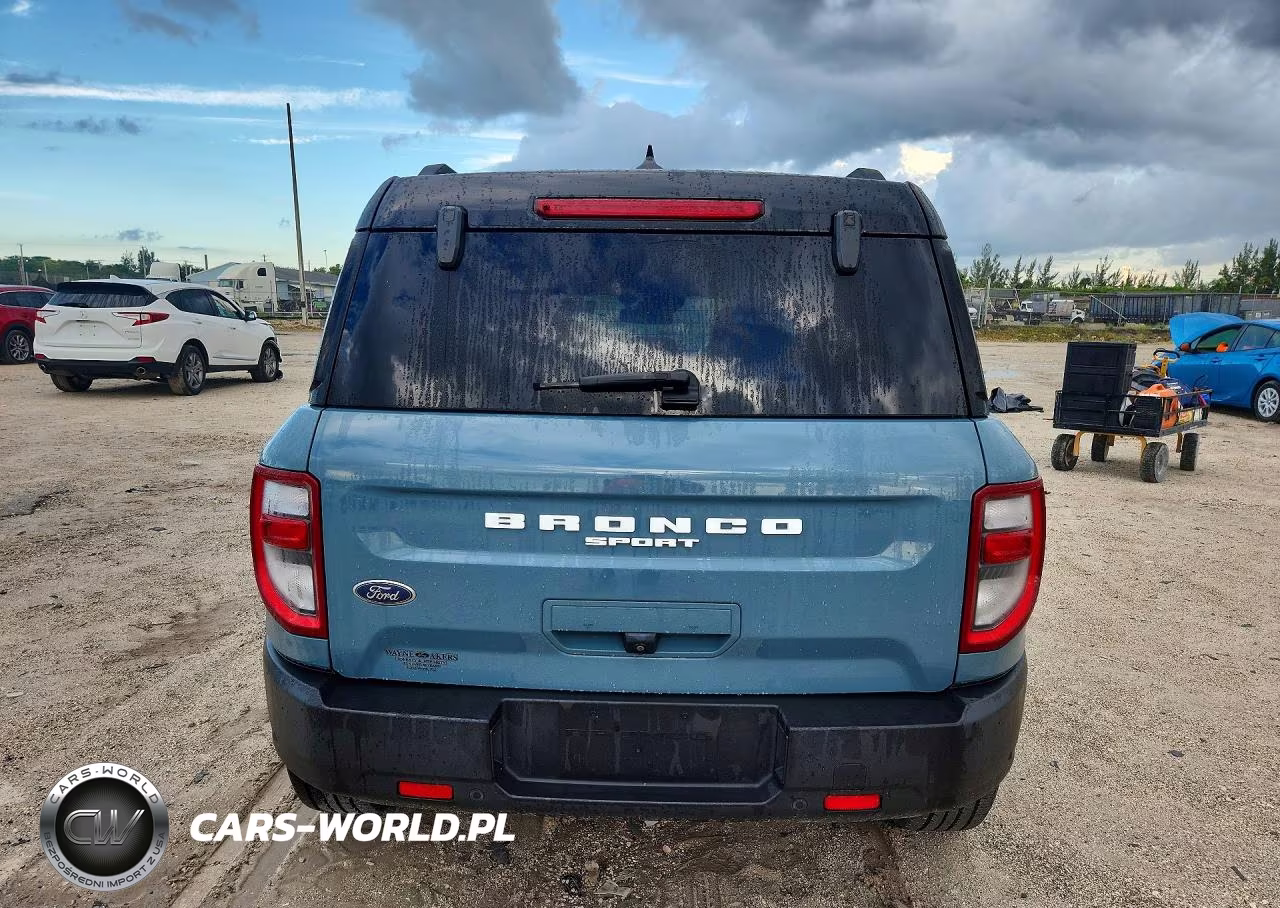 2021 Ford Bronco Sport Outer Banks VIN:3FMCR9C65MRB11426 - 6