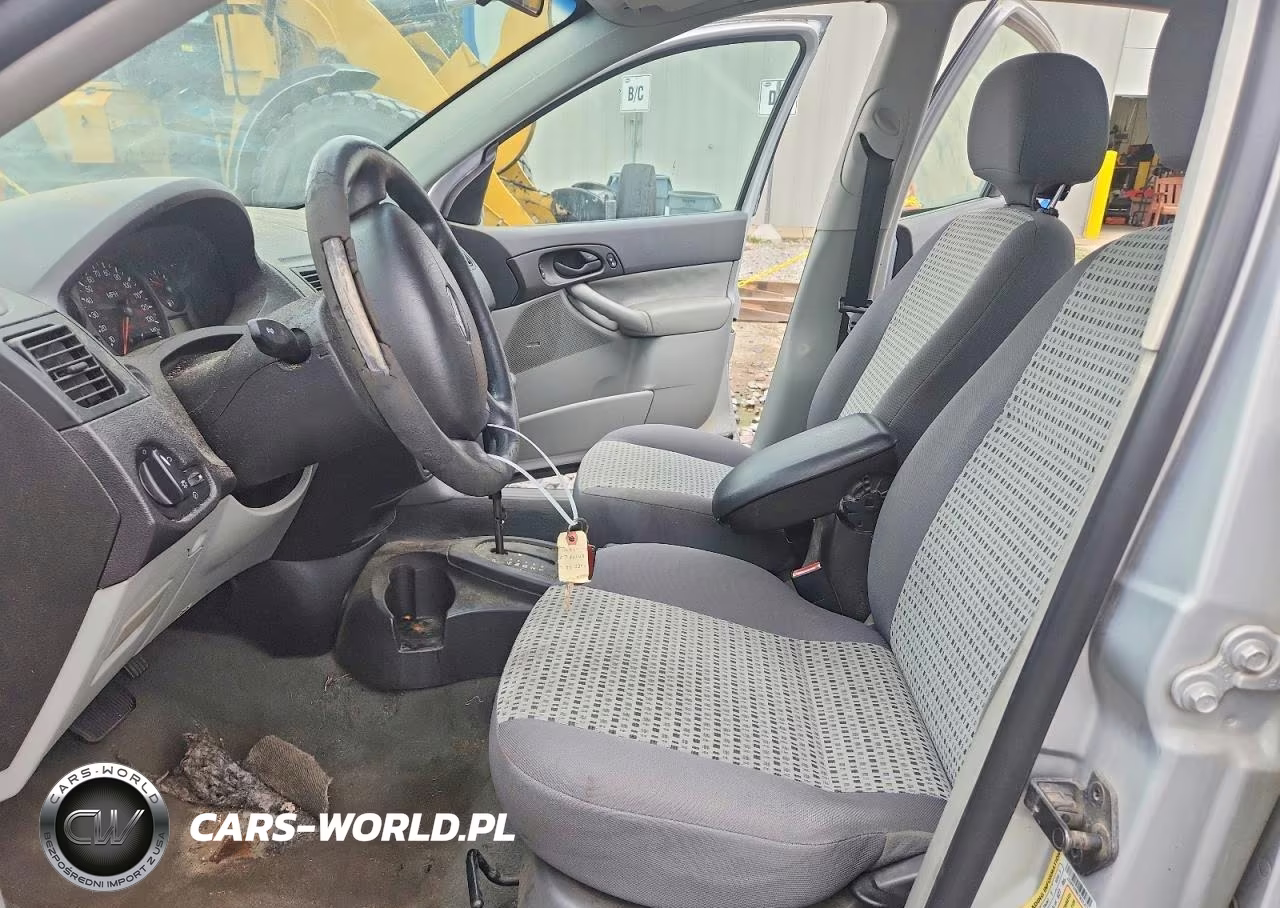 2007 Ford Focus Zx4 VIN:1FAFP34N67W312138 - 7