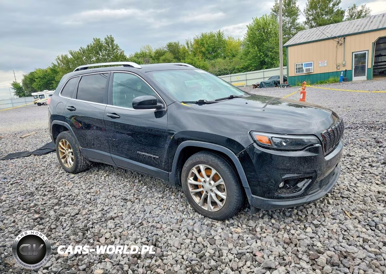 2019 Jeep Cherokee Latitude VIN:1C4PJLCB2KD148091 - 4