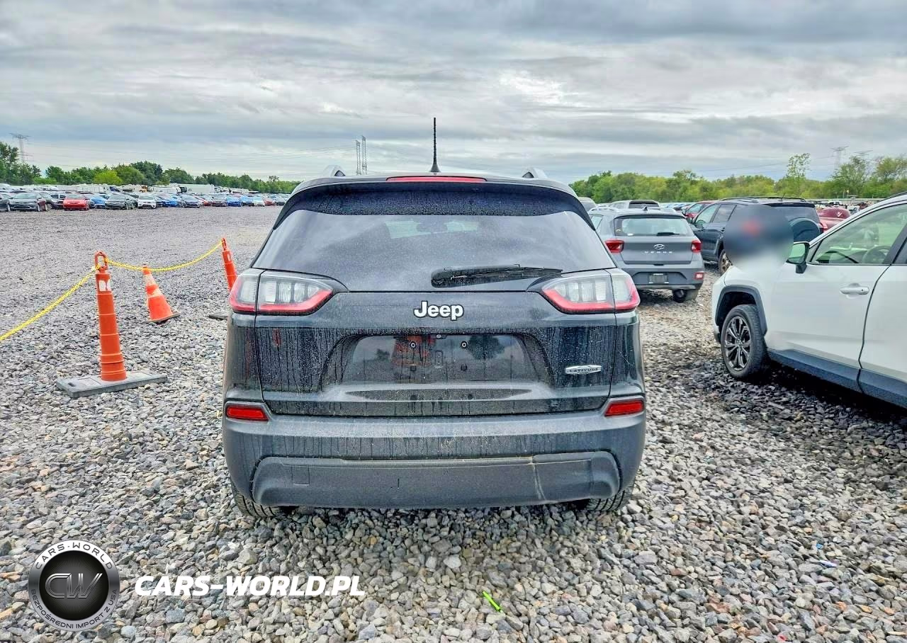 2019 Jeep Cherokee Latitude VIN:1C4PJLCB2KD148091 - 6