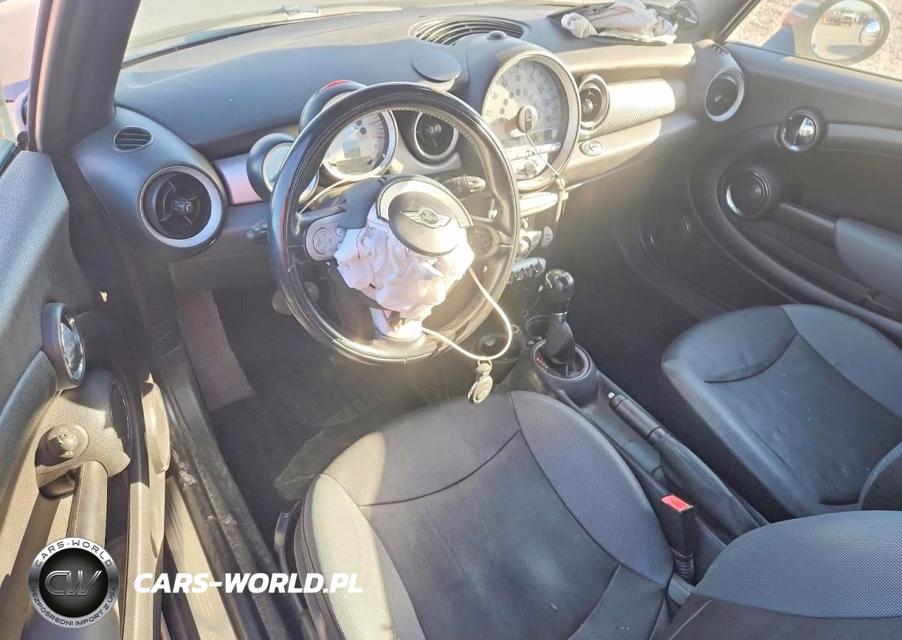2010 Mini Cooper VIN:WMWMR3C54ATU98510 - 8