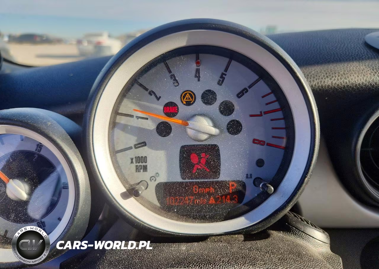 2010 Mini Cooper VIN:WMWMR3C54ATU98510 - 9
