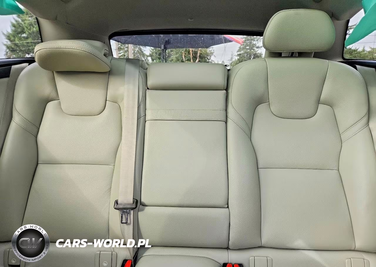 2018 Volvo Xc60 T5 VIN:LYV102RKXJB113916 - 10