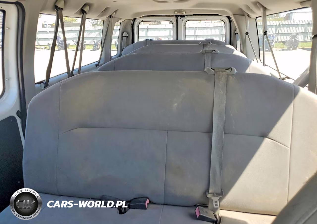 2009 Ford Econoline E350 Super Duty Wagon VIN:1FBSS31L09DA63350 - 10
