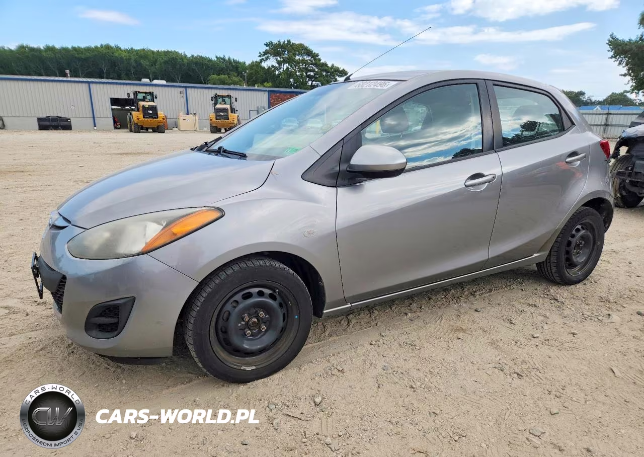 2014 Mazda Mazda2 Sport VIN:JM1DE1KZ5E0182645 - 1