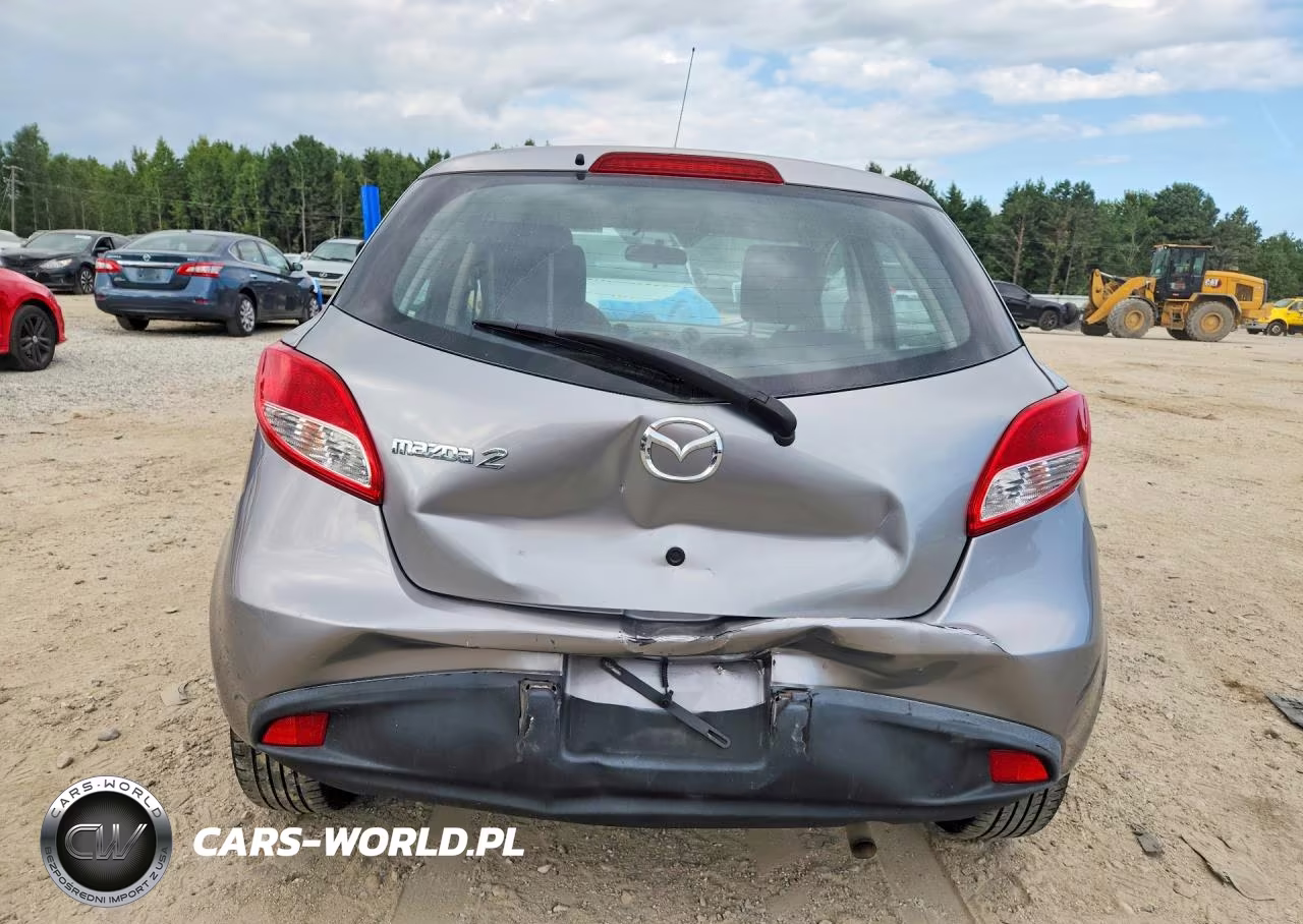 2014 Mazda Mazda2 Sport VIN:JM1DE1KZ5E0182645 - 6