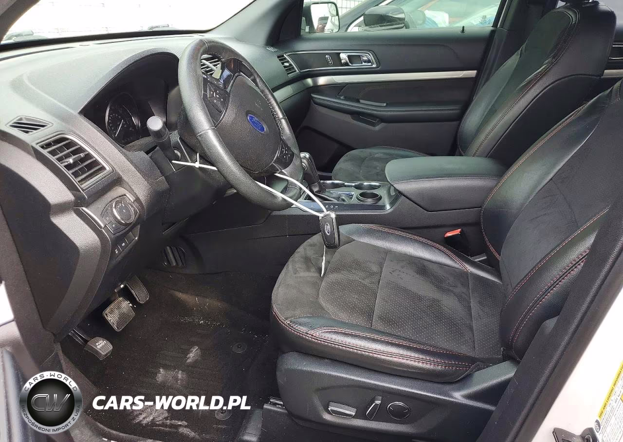 2018 Ford Explorer Xlt VIN:1FM5K7D80JGC51811 - 7