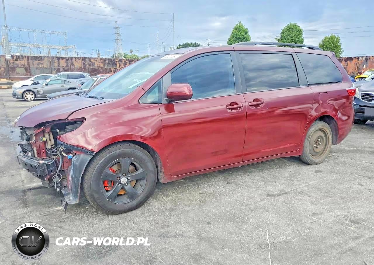 2015 Toyota Sienna Le VIN:5TDKK3DCXFS597334 - 1