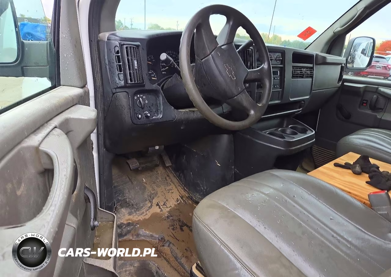 2007 Chevrolet Express G2500 VIN:1GCGG25V071223962 - 8
