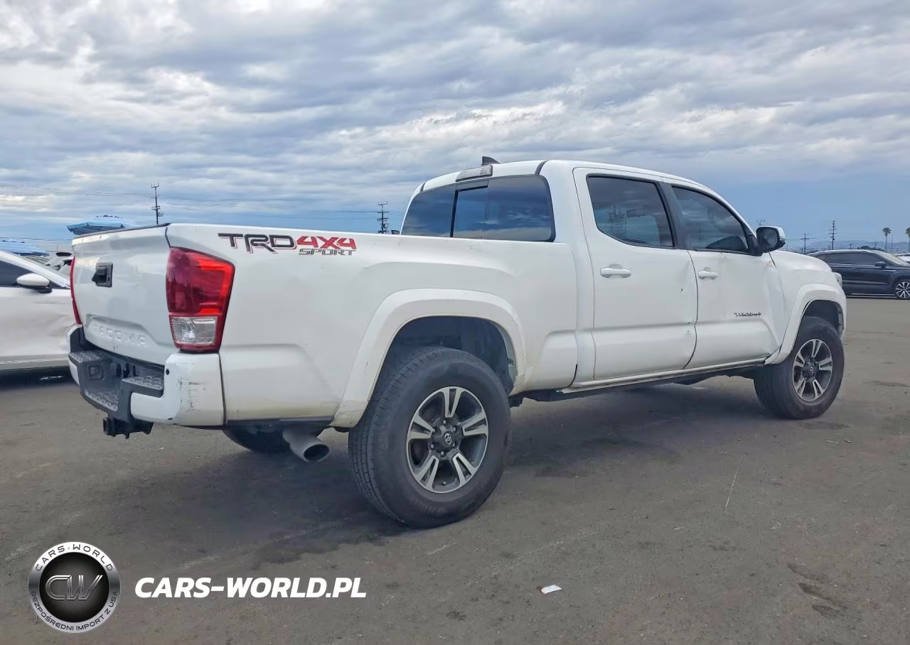 2018 Toyota Tacoma Trd Sport VIN:3TMDZ5BN2JM041869 - 3