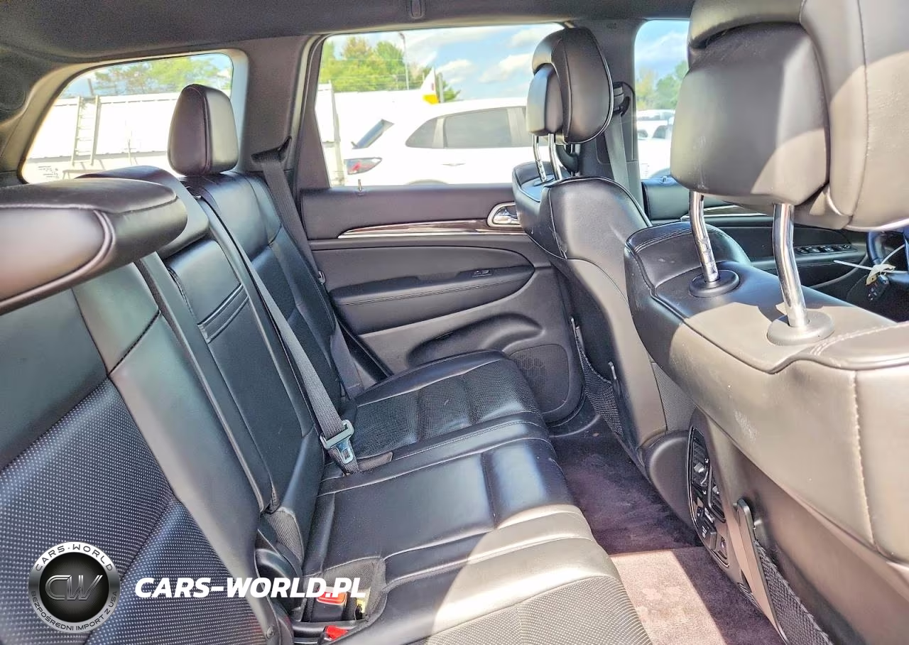 2018 Jeep Grand Cherokee Overland VIN:1C4RJFCG5JC185453 - 11