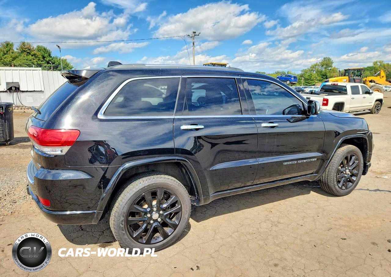 2018 Jeep Grand Cherokee Overland VIN:1C4RJFCG5JC185453 - 3