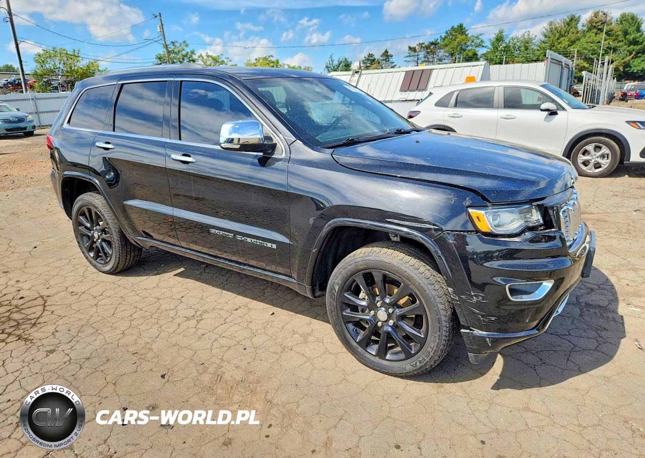 2018 Jeep Grand Cherokee Overland VIN:1C4RJFCG5JC185453 - 4