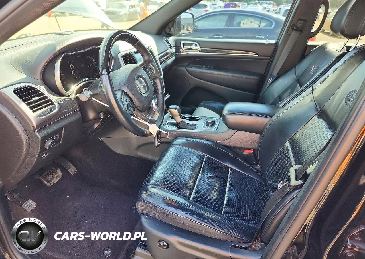 2018 Jeep Grand Cherokee Overland VIN:1C4RJFCG5JC185453 - 7