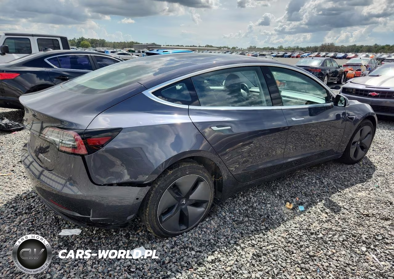 2018 Tesla Model 3 VIN:5YJ3E1EB4JF128551 - 3