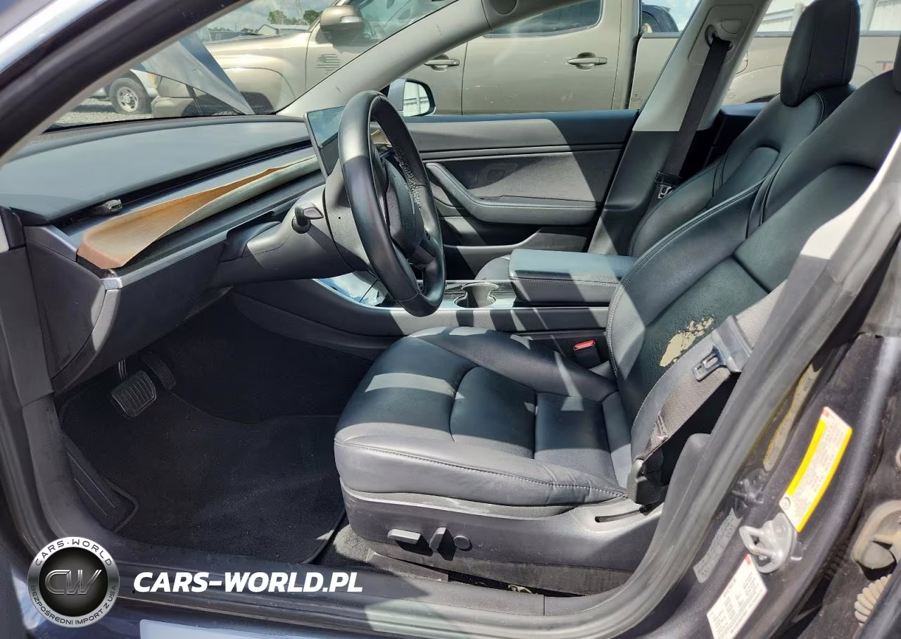 2018 Tesla Model 3 VIN:5YJ3E1EB4JF128551 - 7