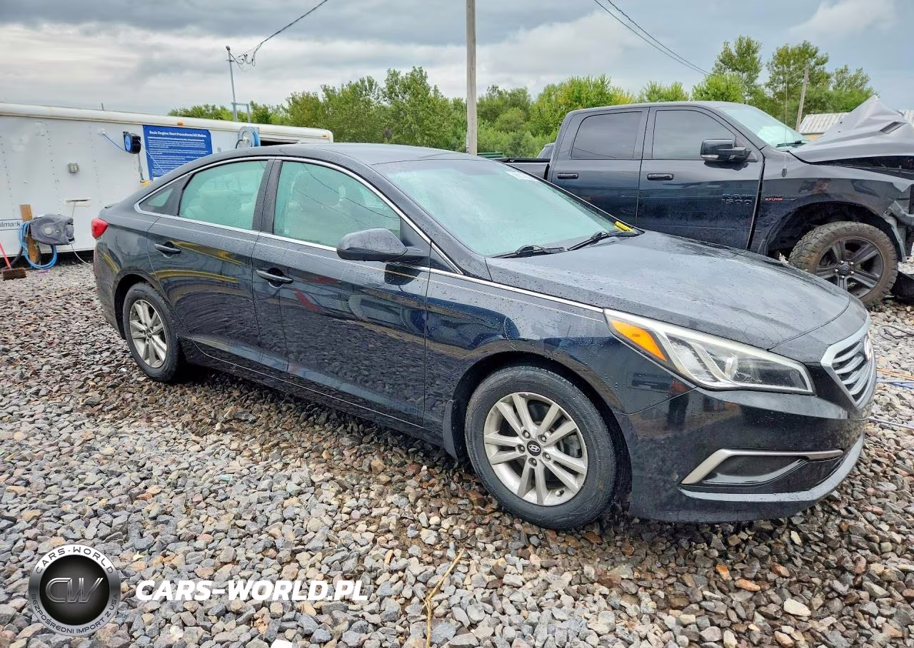2016 Hyundai Sonata Se VIN:5NPE24AFXGH404902 - 4