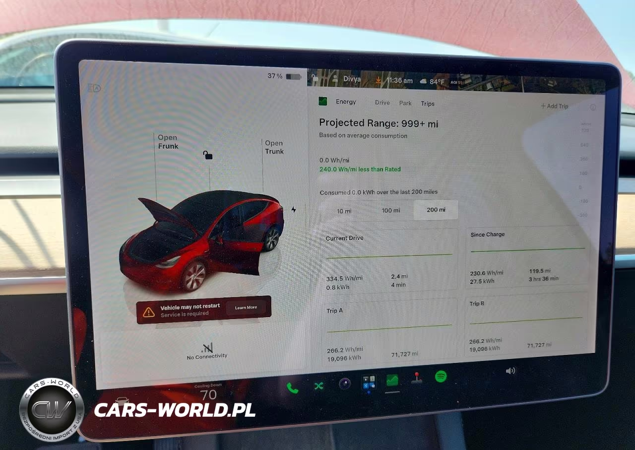 2022 Tesla Model Y VIN:7SAYGDEE3NF354021 - 9