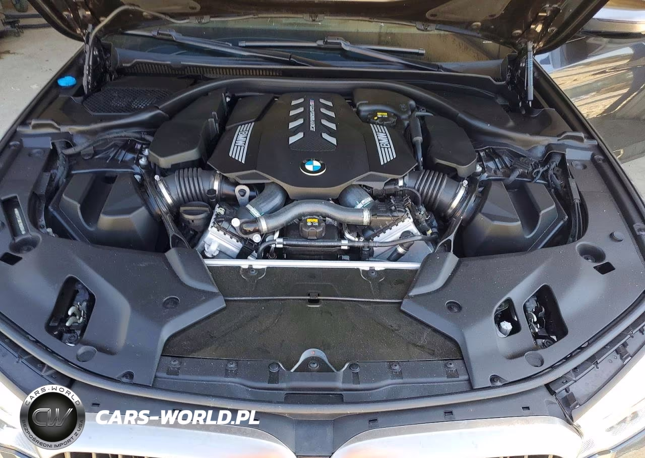2020 BMW M550Xi VIN:WBAJS7C08LBN96564 - 11