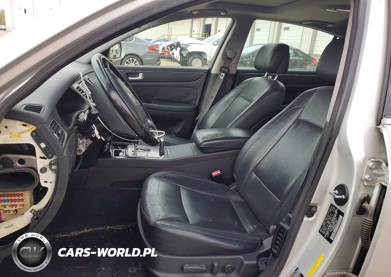 2013 Hyundai Genesis 3.8L VIN:KMHGC4DD7DU221079 - 7