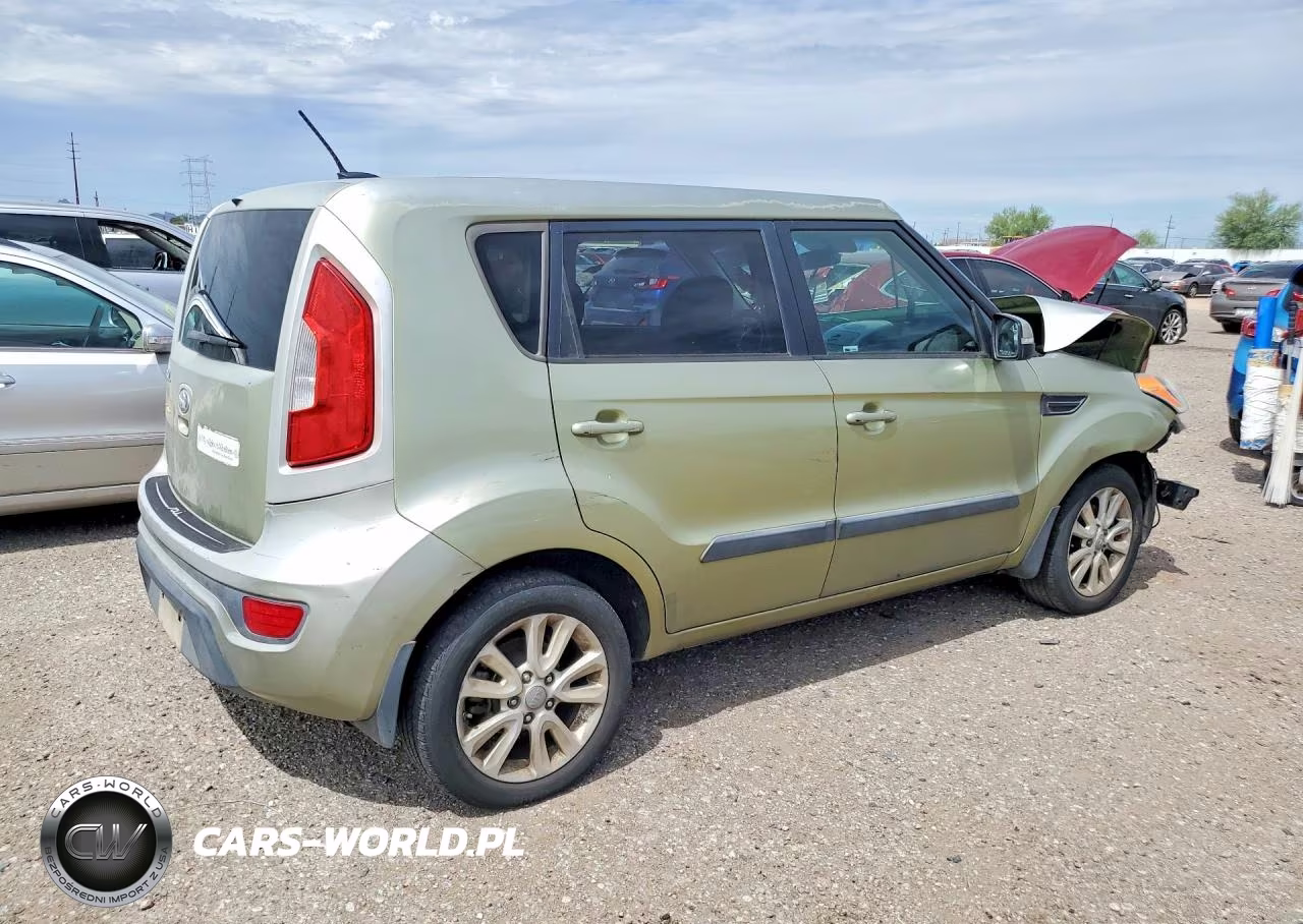 2013 Kia Soul + VIN:KNDJT2A60D7631094 - 3
