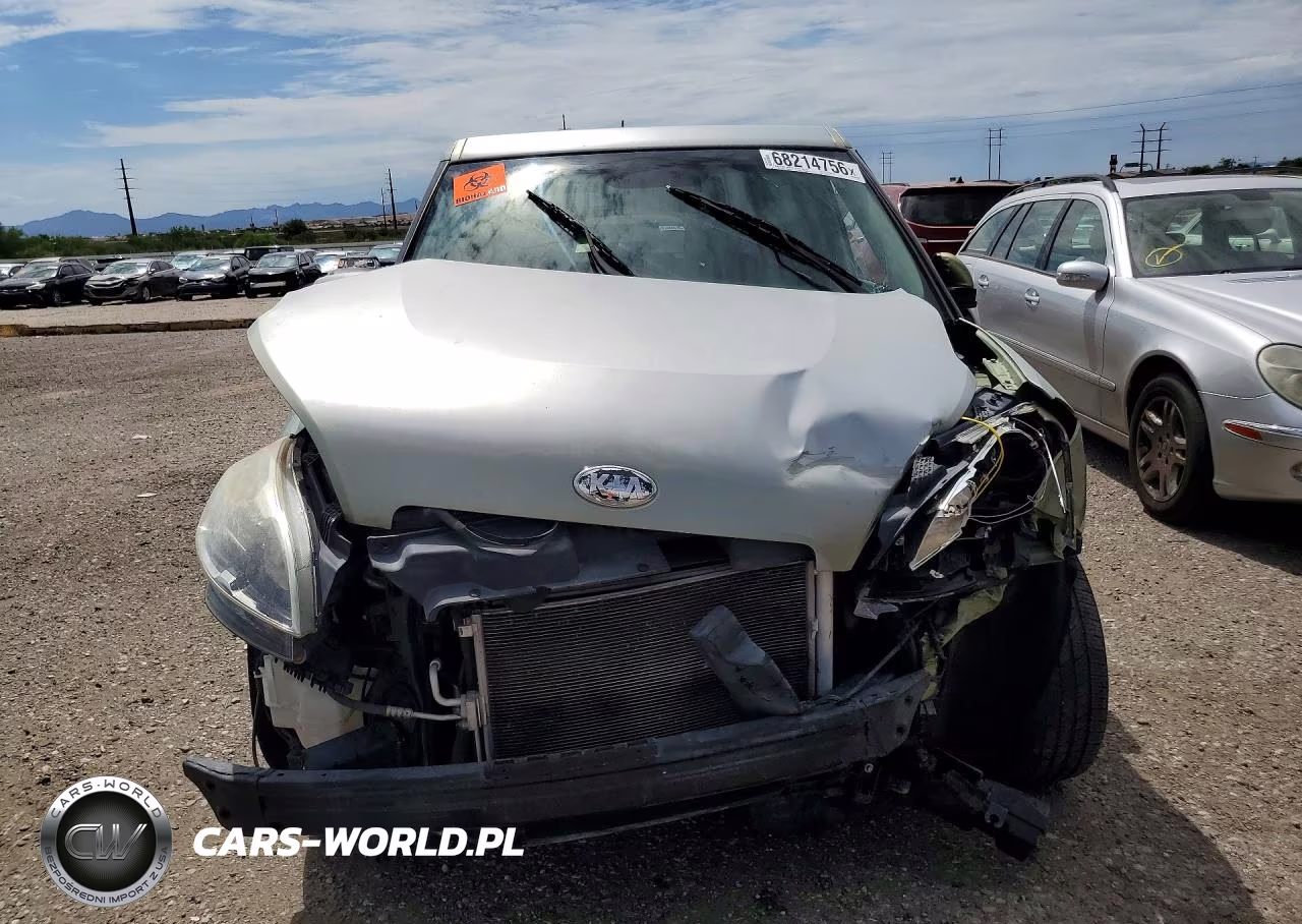 2013 Kia Soul + VIN:KNDJT2A60D7631094 - 5