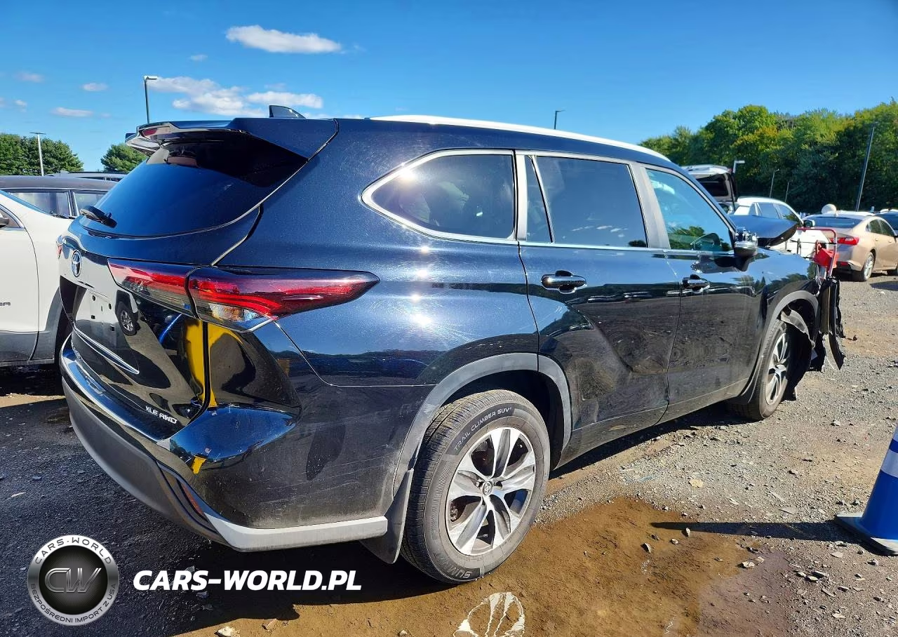 2024 Toyota Highlander Xle VIN:5TDKDRBH1RS531738 - 3