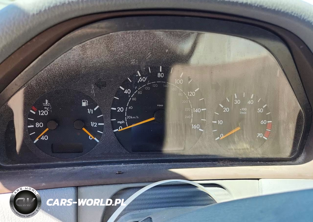 2001 Mercedes-Benz E 430 VIN:WDBJF70J71B176035 - 9