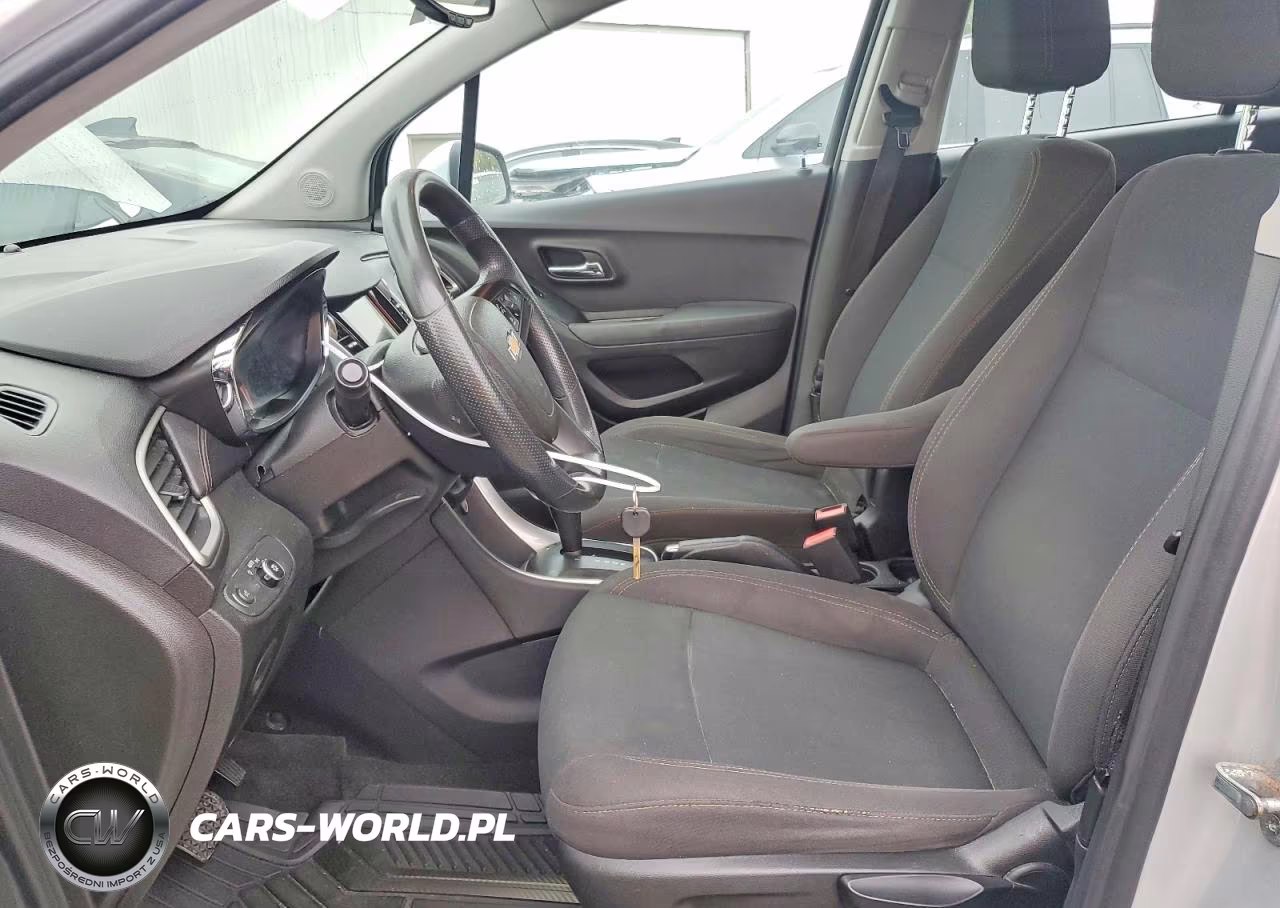 2019 Chevrolet Trax Ls VIN:3GNCJKSB2KL273457 - 7