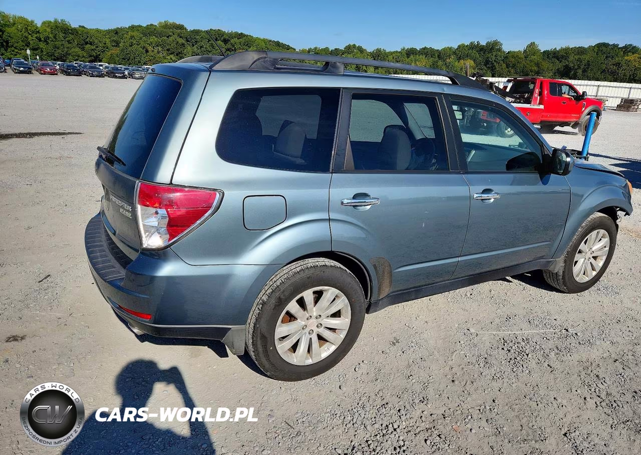 2011 Subaru Forester 2.5X Premium VIN:JF2SHADC7BH770861 - 3
