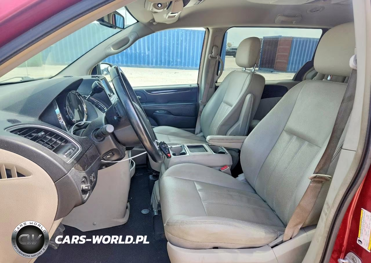 2012 Chrysler Town & Country Touring VIN:2C4RC1BG9CR197758 - 7