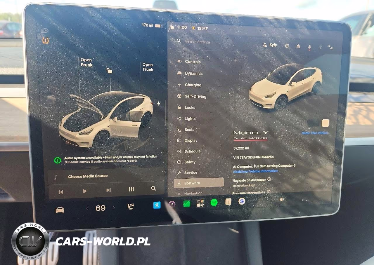 2022 Tesla Model Y VIN:7SAYGDEF0NF544254 - 9