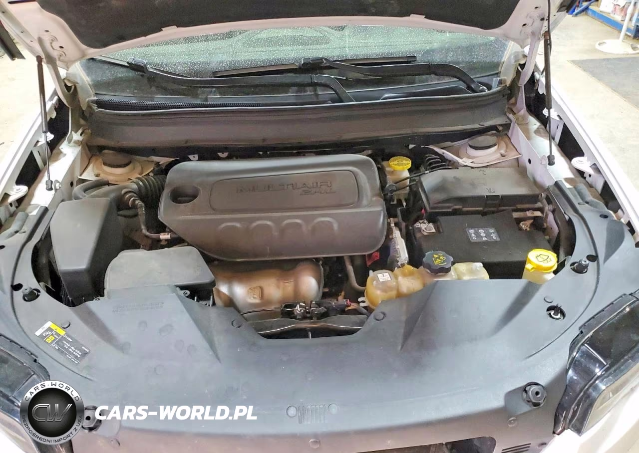 2020 Jeep Cherokee Latitude VIN:1C4PJMCB8LD546574 - 12