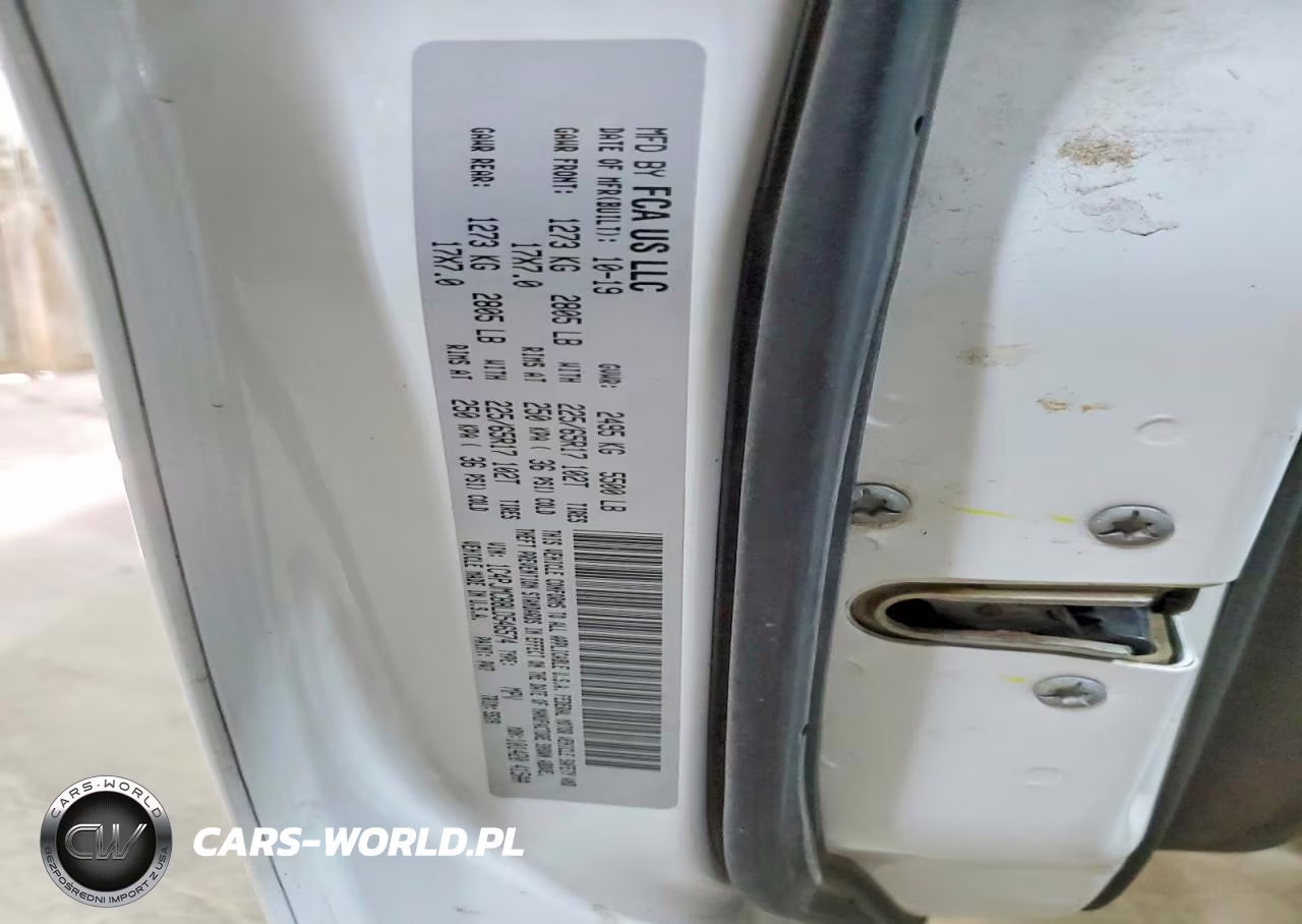 2020 Jeep Cherokee Latitude VIN:1C4PJMCB8LD546574 - 13