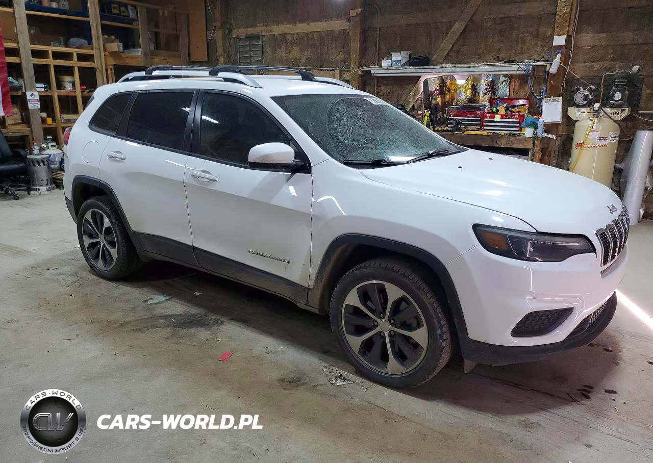 2020 Jeep Cherokee Latitude VIN:1C4PJMCB8LD546574 - 4