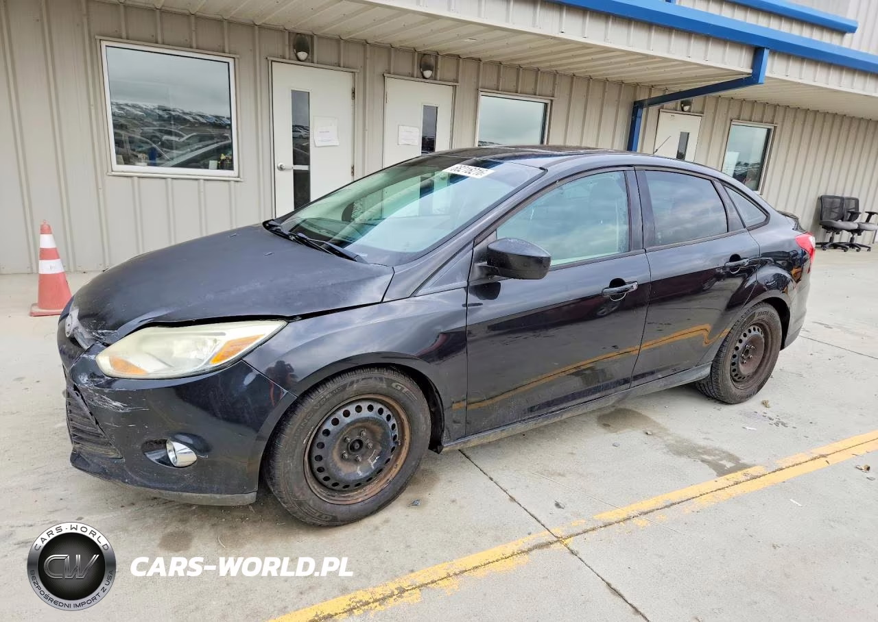 2012 Ford Focus Se VIN:1FAHP3F22CL323144 - 1