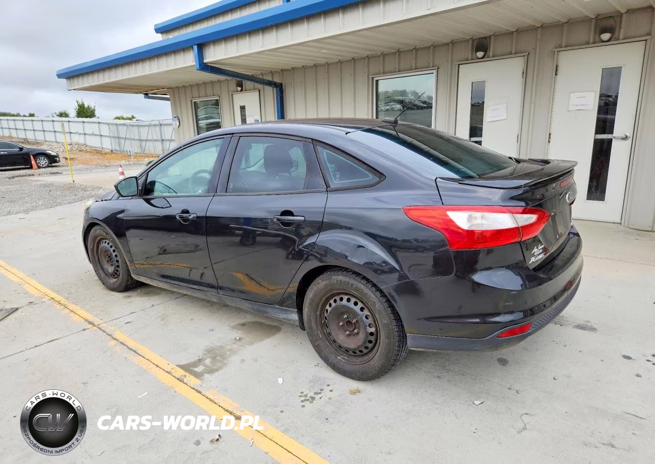 2012 Ford Focus Se VIN:1FAHP3F22CL323144 - 2