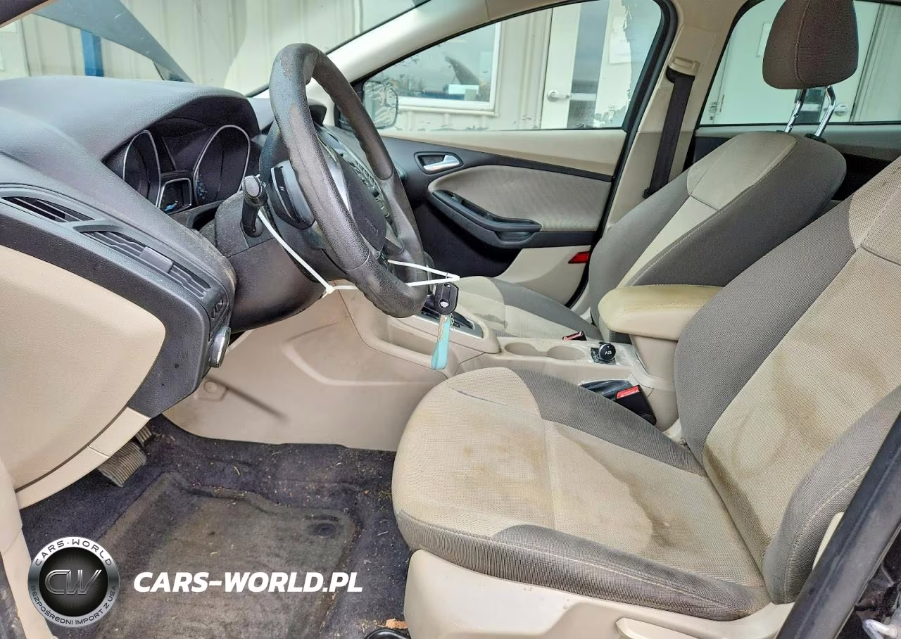 2012 Ford Focus Se VIN:1FAHP3F22CL323144 - 7